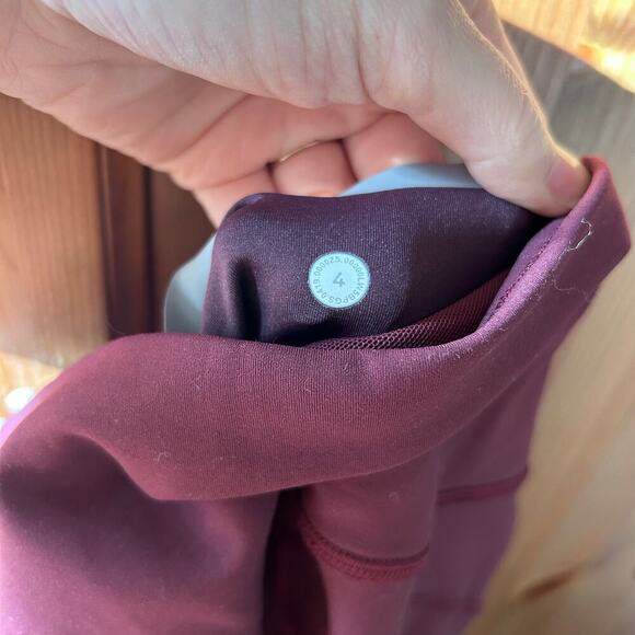 Lululemon In Movement 7/8 Tight Everlux Burgundy Athleisure Gym Workout Size 4 - Picture 11 of 11